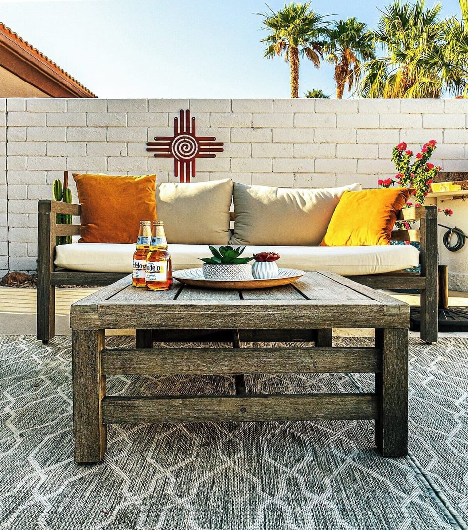 Enjoy the beauty of this desert oasis.