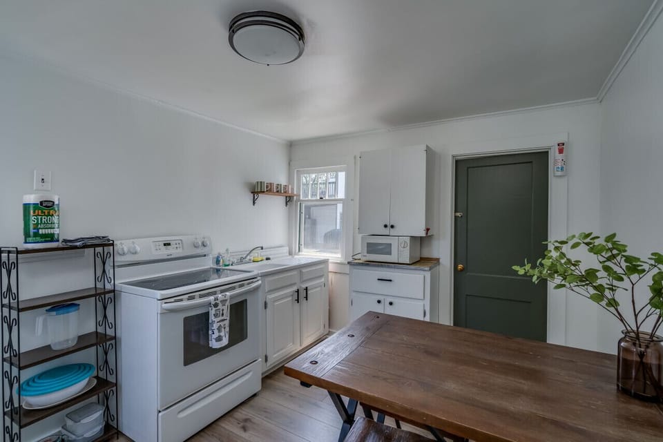 Kitchen with full sized stove
