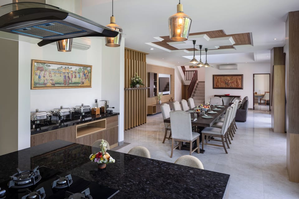 Luxury Villa, 5 Bedrooms | Private kitchen | Fridge, microwave, oven, stovetop