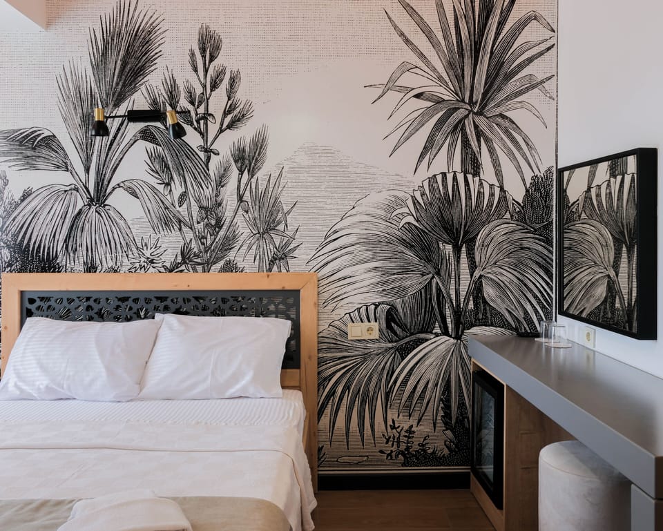 Premium bedding, minibar, individually decorated, individually furnished