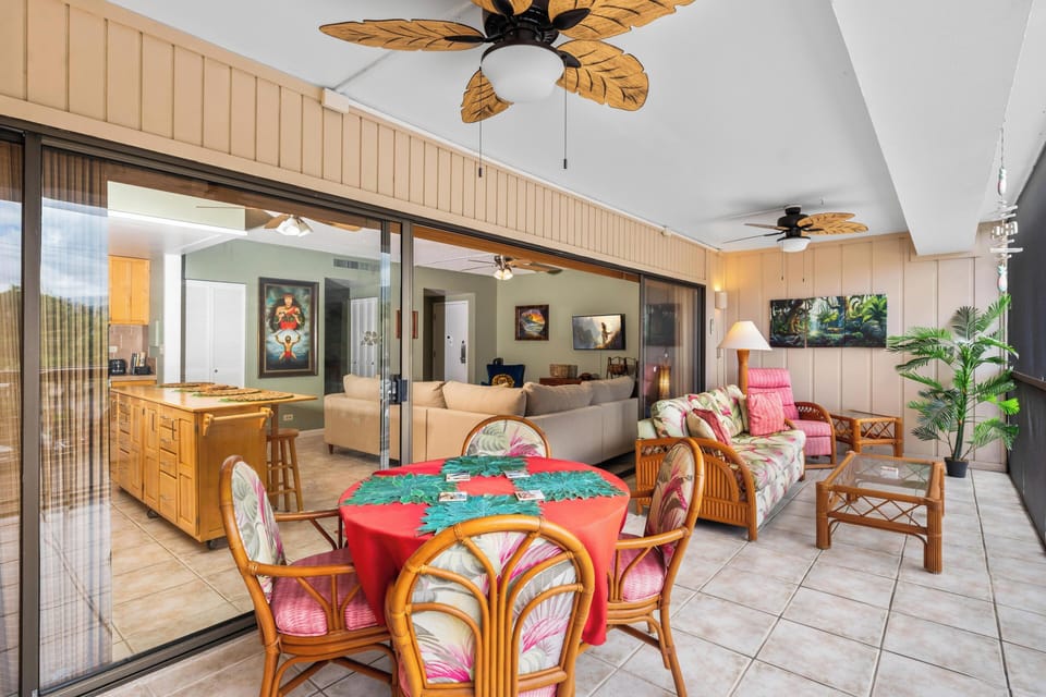 Large outdoor lanai living space