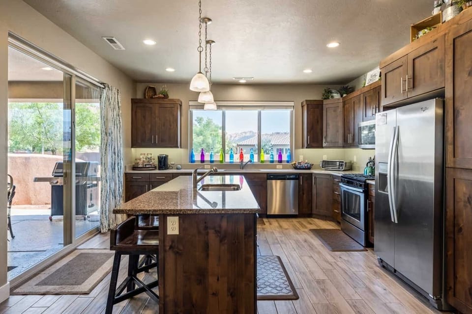 House, Multiple Bedrooms | Private kitchen | Coffee/tea maker, fridge, oven, toaster