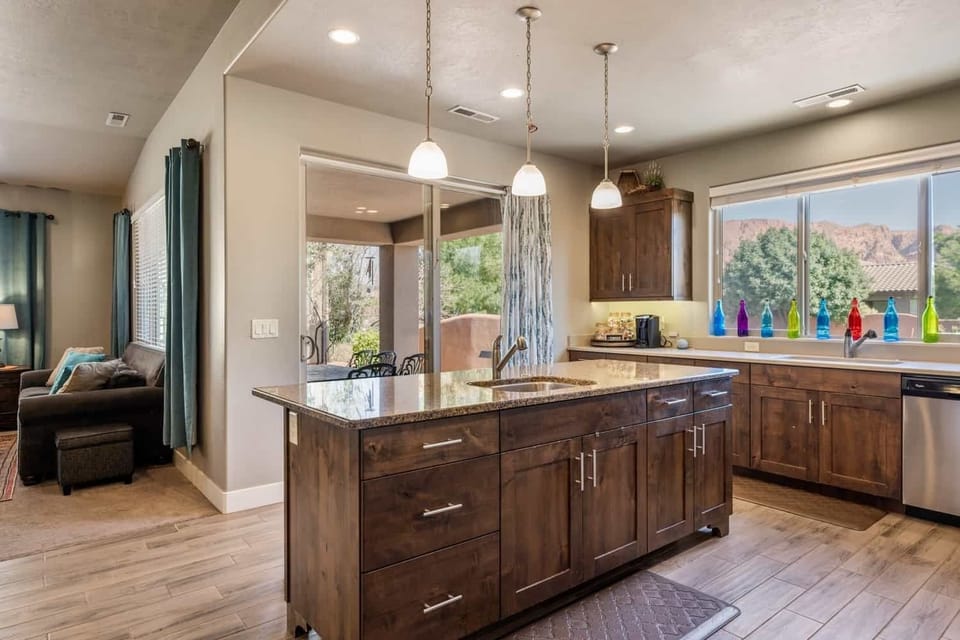 House, Multiple Bedrooms | Private kitchen | Coffee/tea maker, fridge, oven, toaster