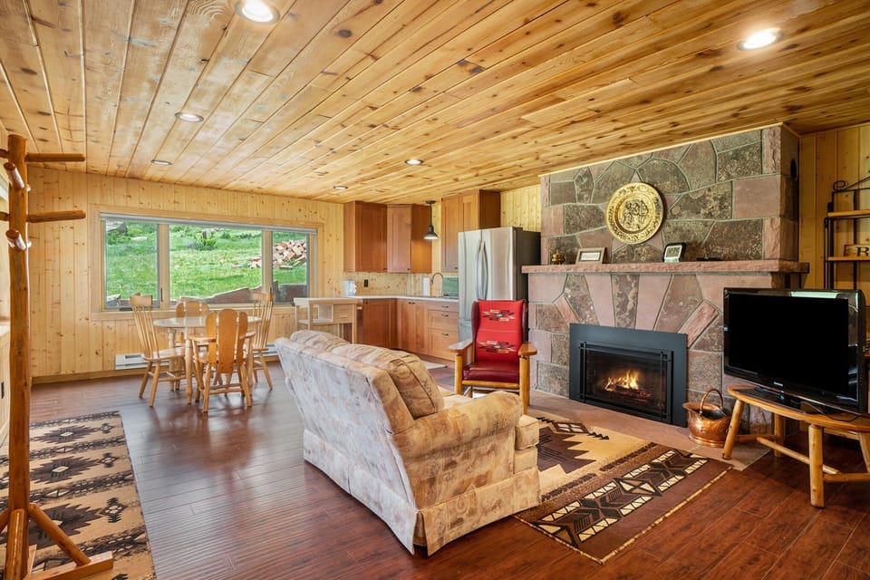 House, 1 Bedroom | Living area