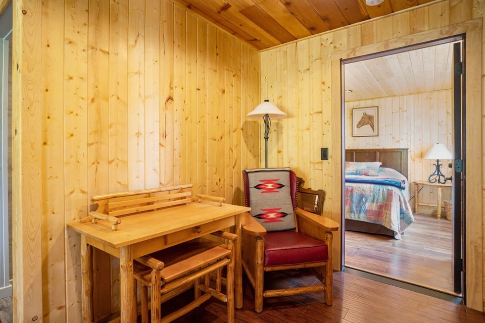 House, 1 Bedroom | 1 bedroom, laptop workspace, iron/ironing board, free WiFi