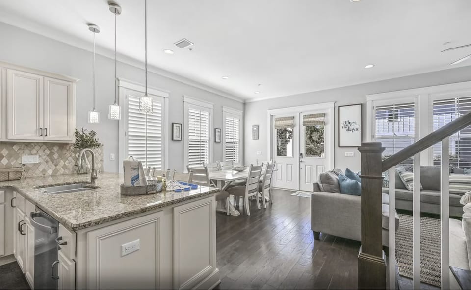 Kitchen to dining room
