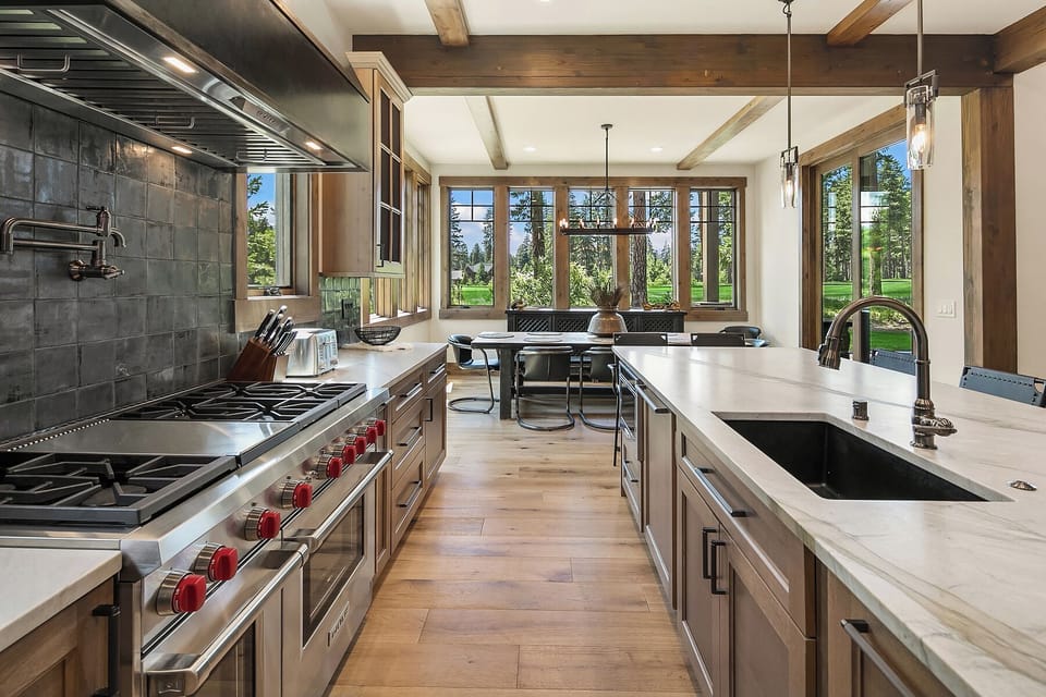 Reve Spa Lodge: - Large, gas Wolf range.