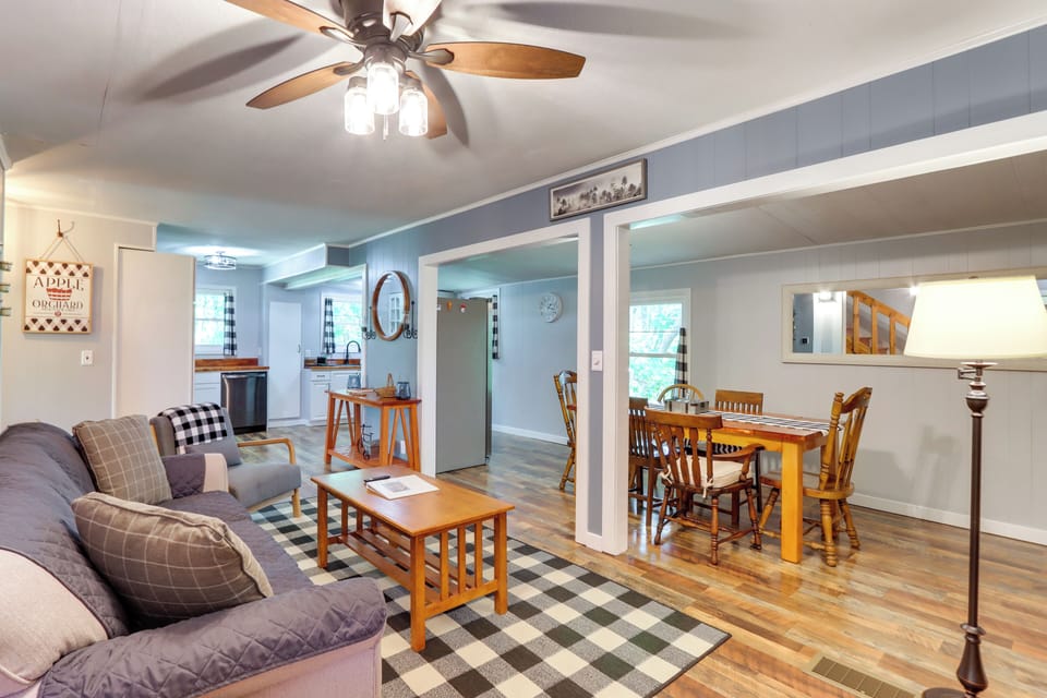 Living Room | Free WiFi | Central Heat & A/C | Wood-Burning Fireplace