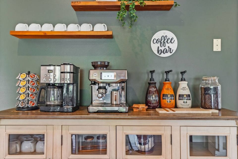Coffee Bar - Breville Espresso Machine - Coffee Lovers Dream!