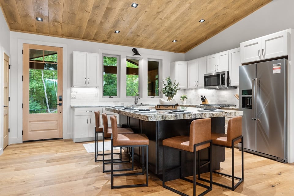 Gourmet kitchen Oversize island and extra thick stone top