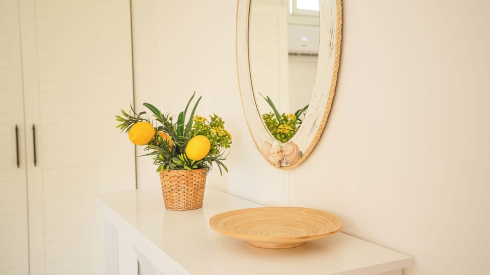 Basic Bungalow | Free minibar items, in-room safe, desk, laptop workspace