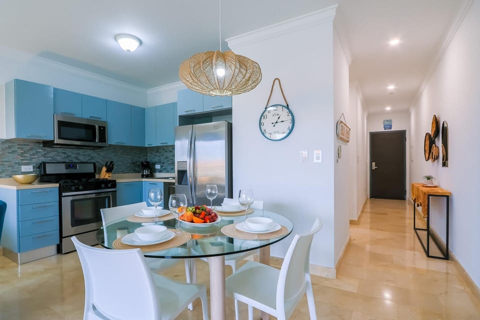 A dining area that can be serve 4 people with a fully equipped kitchen.