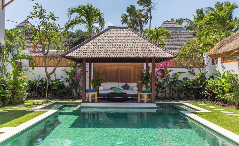 Deluxe Villa, 5 Bedrooms, Private Pool, Pool View | Living area | 43-inch Smart TV with digital channels, TV