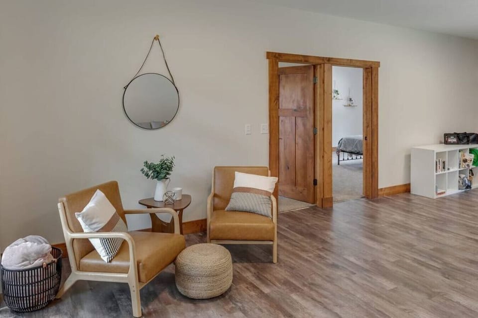 Huge Family/ Game Room