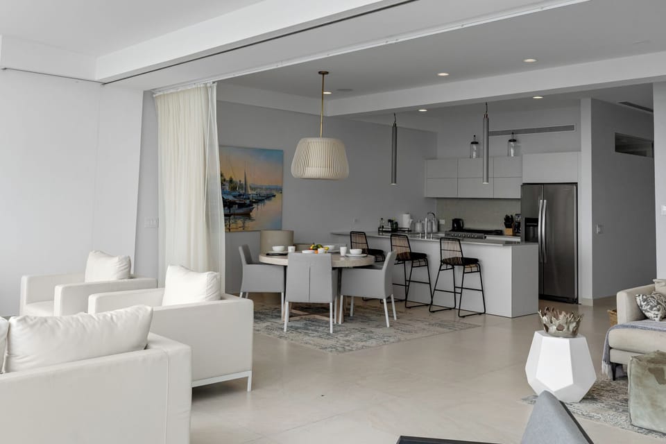 Condo - Image 12