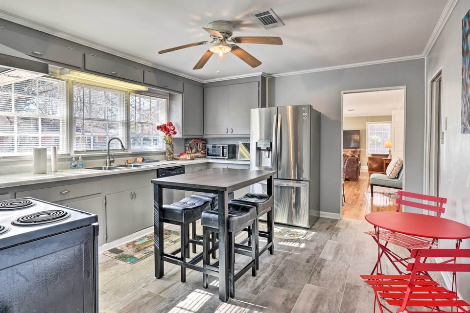 Deluxe House, 5 Bedrooms, Non Smoking | 5 bedrooms, iron/ironing board, free WiFi