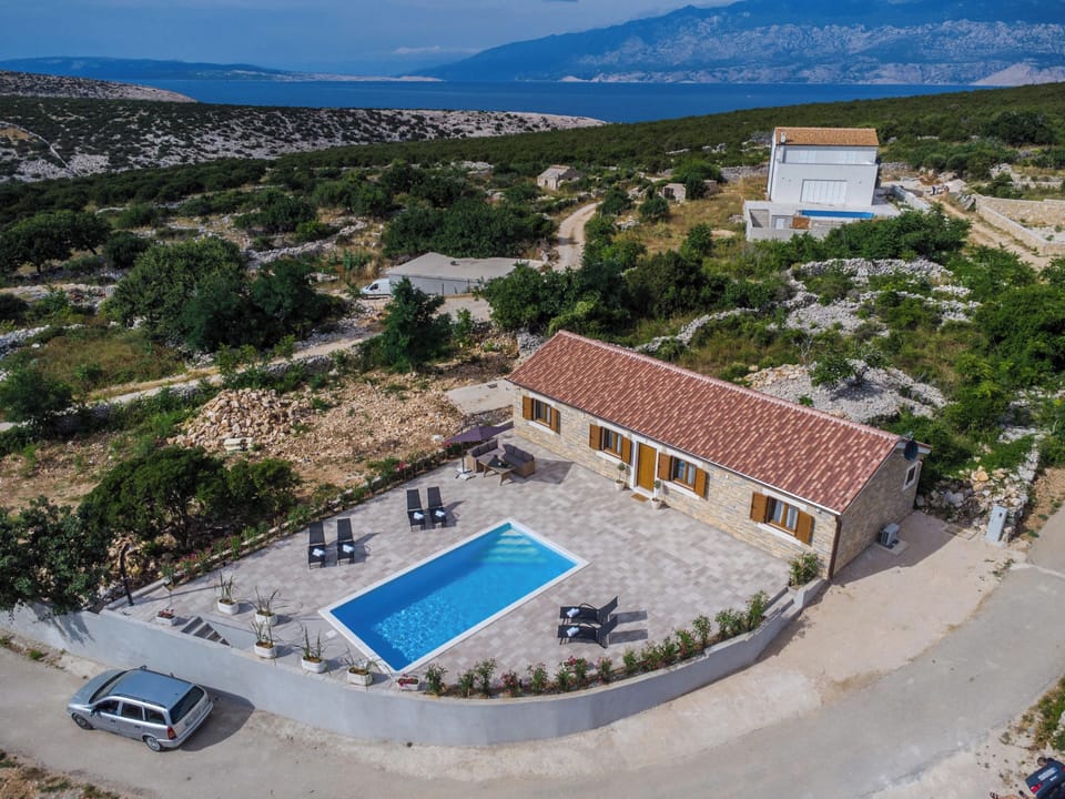 Villa, Private Pool | 2 bedrooms, iron/ironing board, free WiFi, bed sheets