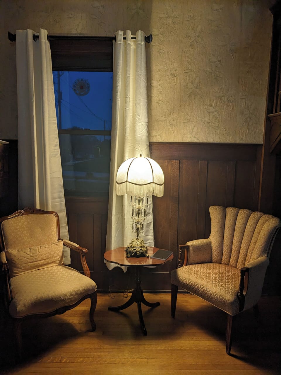 Foyer seating