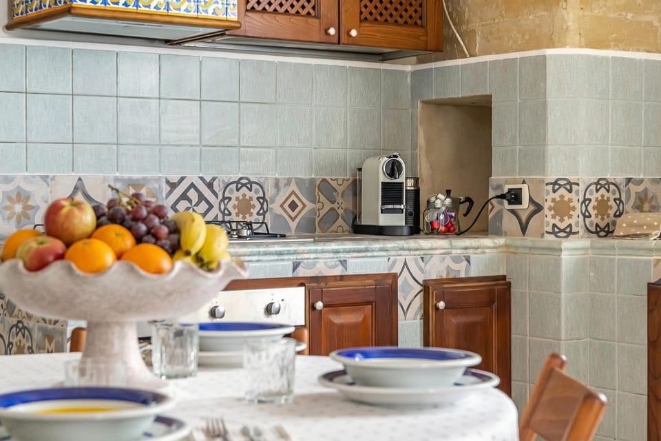 Family Apartment, Multiple Bedrooms (Terra Mia In The Historic Center Of) | Dining