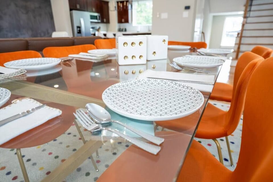 Dinning Table
