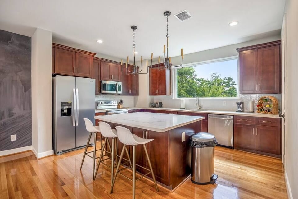 Kitchen (1)
