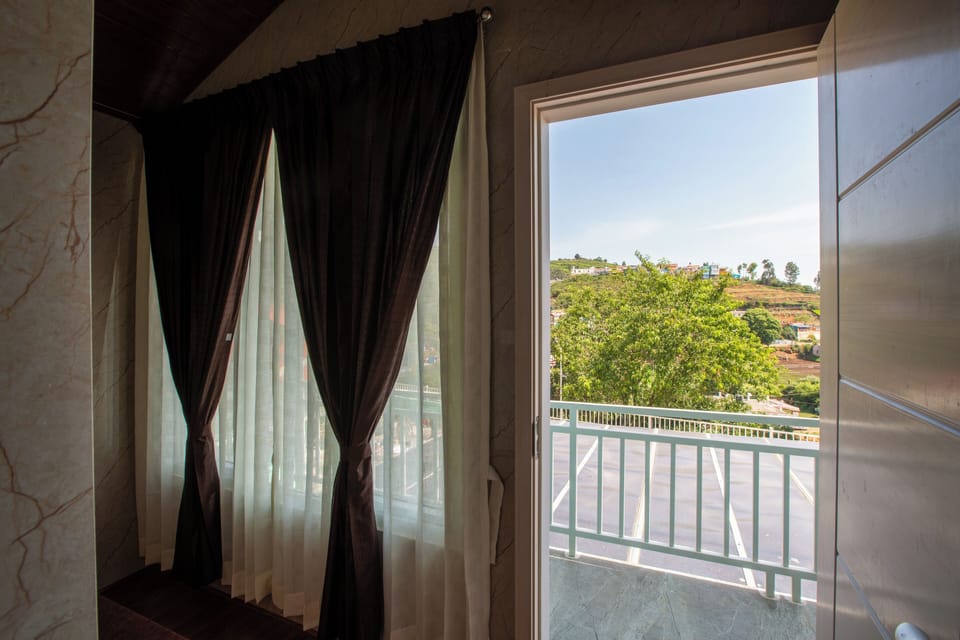 Deluxe Double Room | Premium bedding, bed sheets