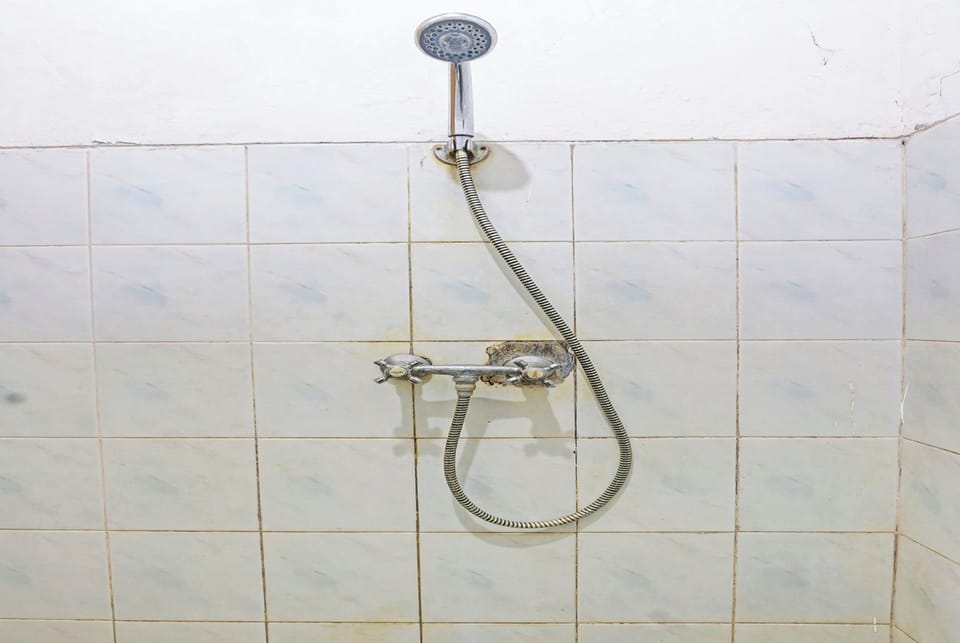 Shower, towels