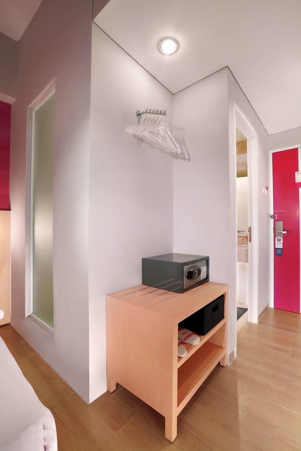 Standard Room | In-room safe, desk, soundproofing, free WiFi