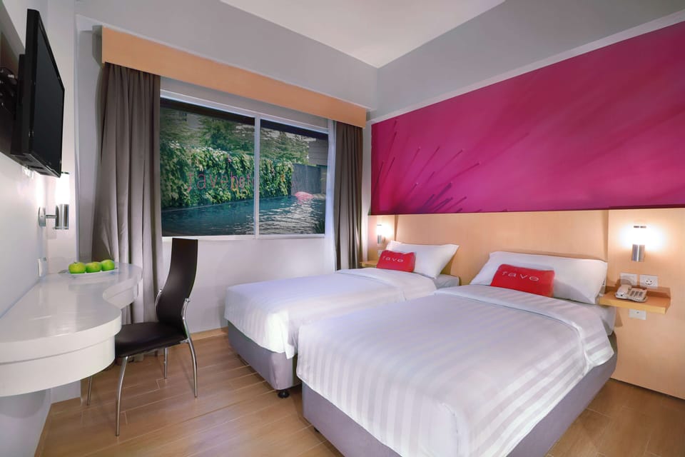 Standard Room | In-room safe, desk, soundproofing, free WiFi