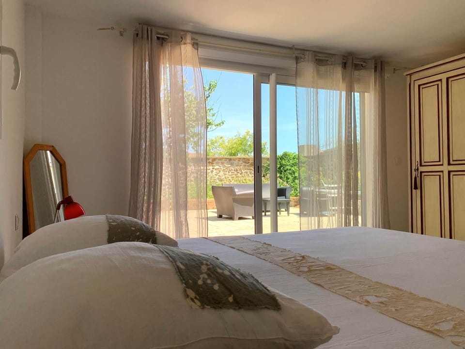location saisonniere piscine spa calme detente nature parc riviere gard occitanie gite_de_charme art riviere serenite luxe design authenticite chic