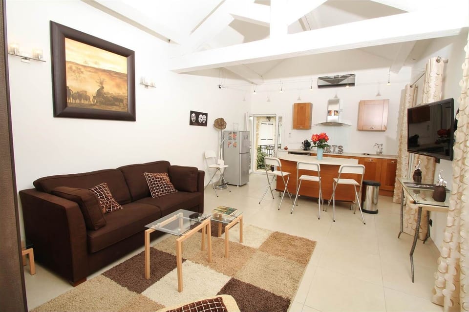 location saisonniere piscine spa calme detente nature parc riviere gard occitanie gite_de_charme art riviere serenite luxe design authenticite chic