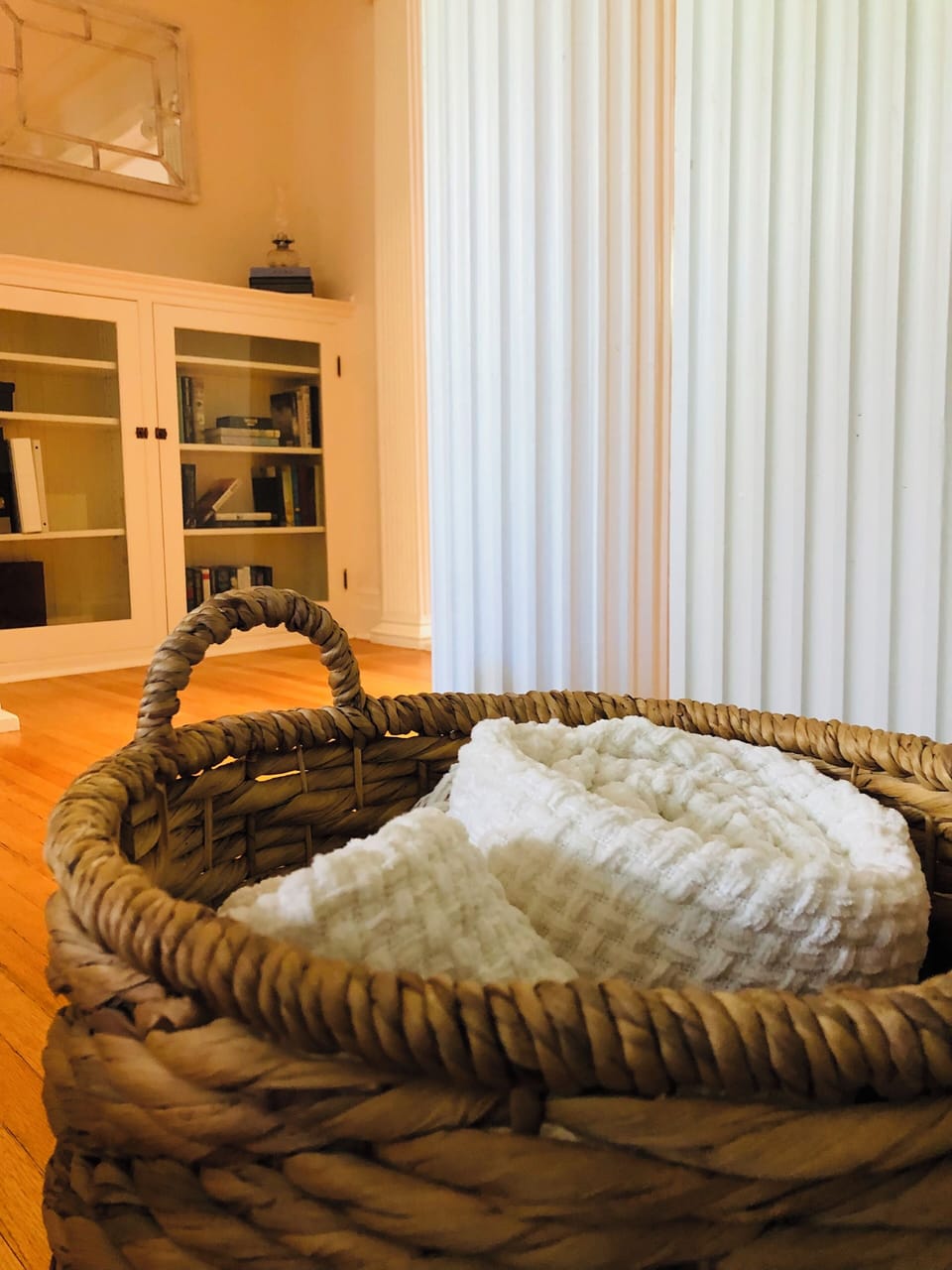 Blanket basket