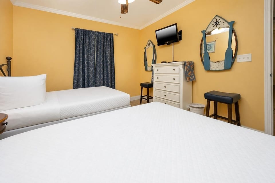 Condo, 3 Bedrooms | 3 bedrooms, WiFi (free)