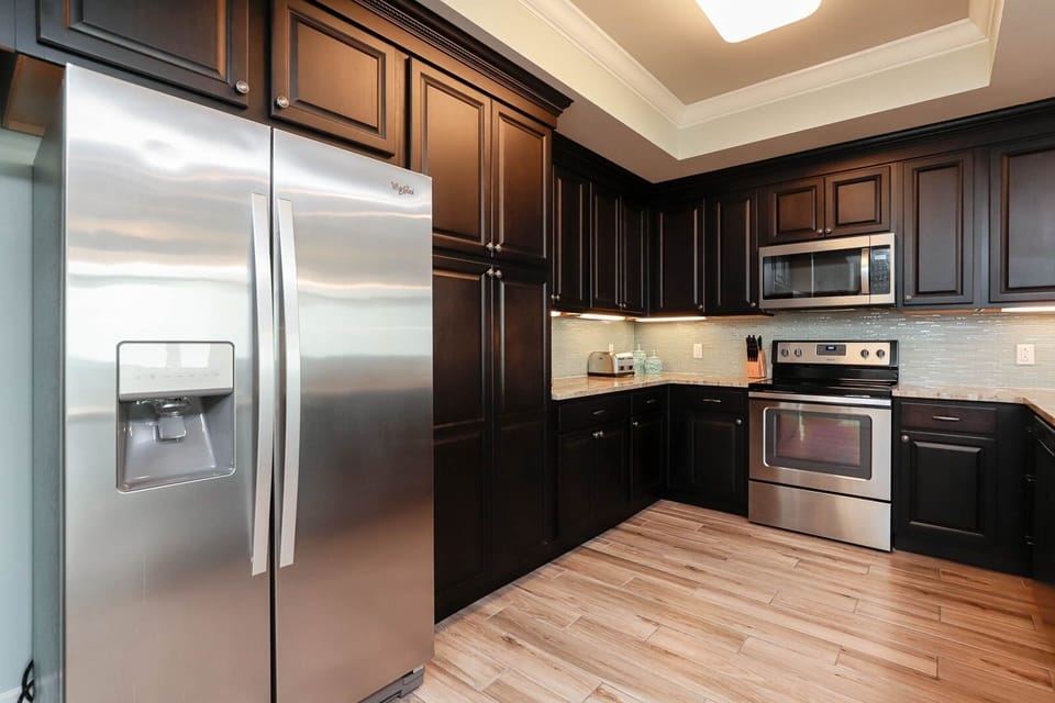 Condo, 3 Bedrooms | Private kitchen | Fridge, oven, coffee/tea maker