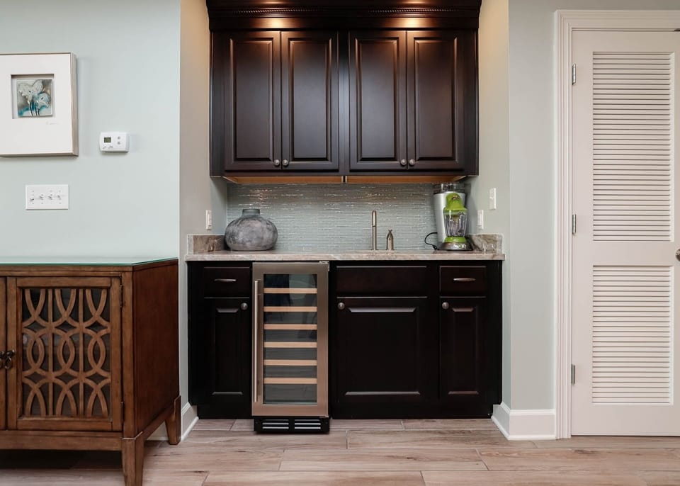 Condo, 3 Bedrooms | Private kitchen | Fridge, oven, coffee/tea maker