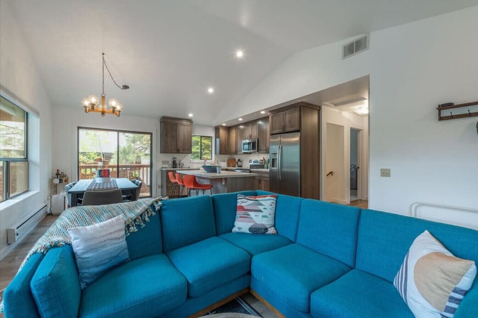 Open Great Room Concept on Main / Upper Floor with Modern Kitchen & Furnishings throughout.