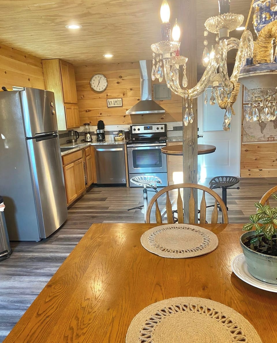Get ready for a charming cabin feel! 