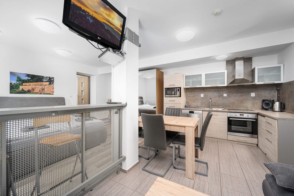 Suite, Terrace (#3) | Private kitchen | Fridge, microwave, stovetop, coffee/tea maker
