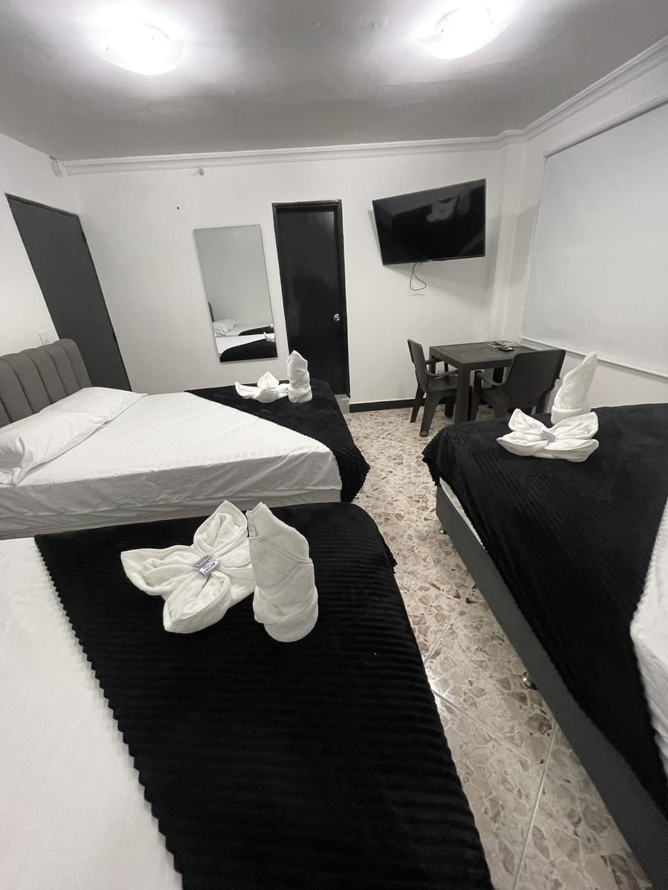 Deluxe Triple Room | Pillowtop beds, desk, laptop workspace, free WiFi