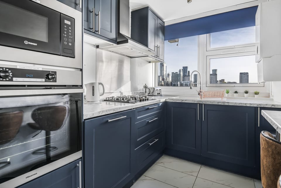 Fully equipped spacious kitchen with dishwasher, oven, all useful utensils etc