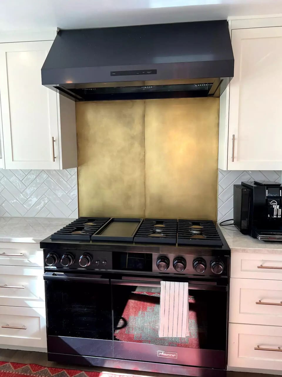 Gas range and dual oven