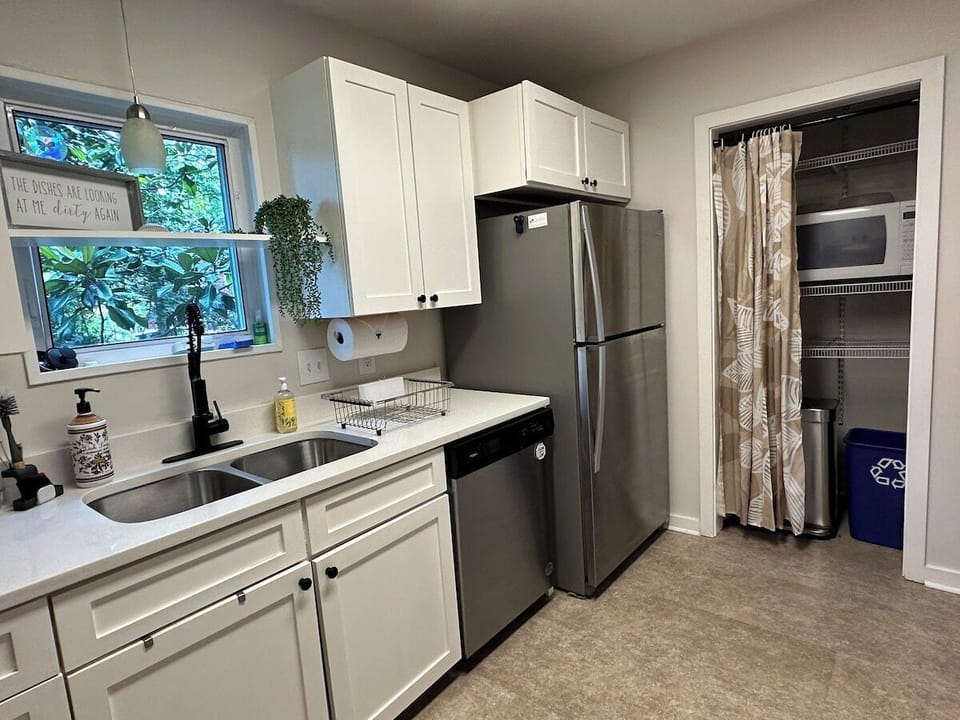 Fully stocked upgraded kitchen with full size dishwasher, stove and fridge. 
