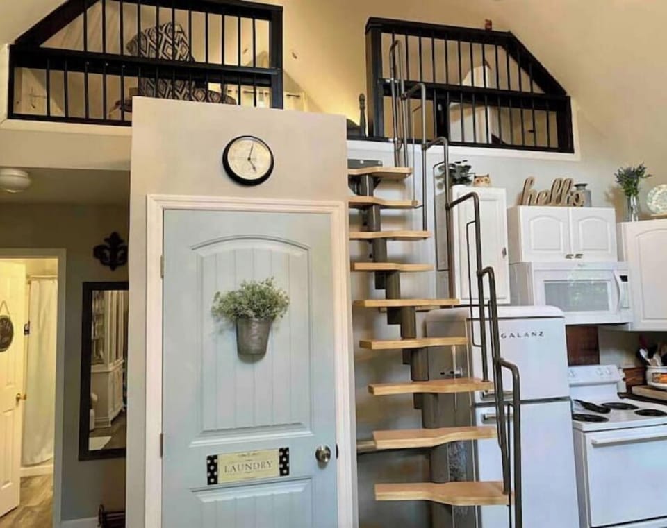 Modular staircase to the loft bedroom above