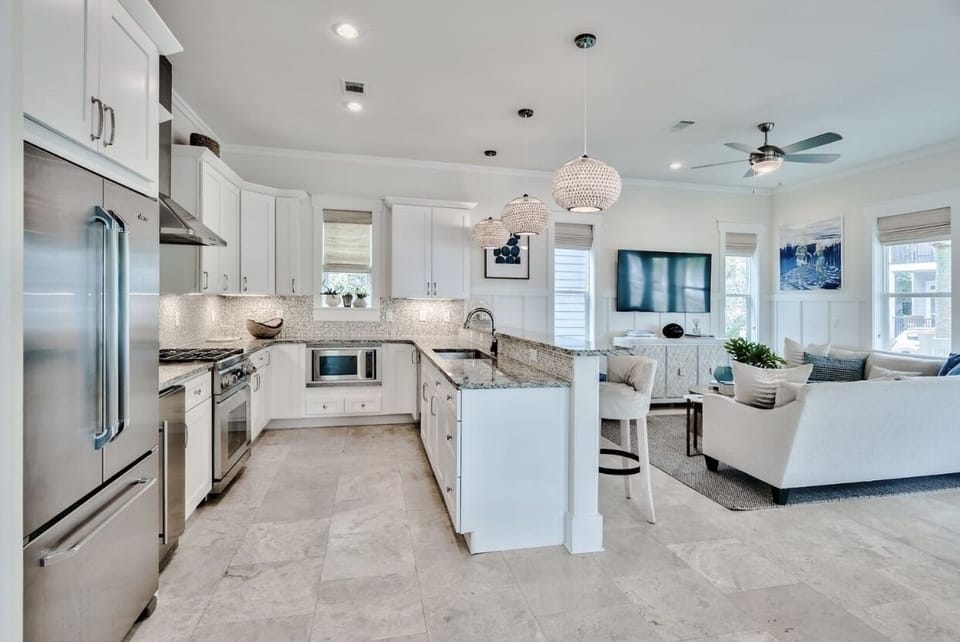 House, Multiple Beds, Patio, Garden View | Private kitchen | Fridge, microwave, oven, stovetop