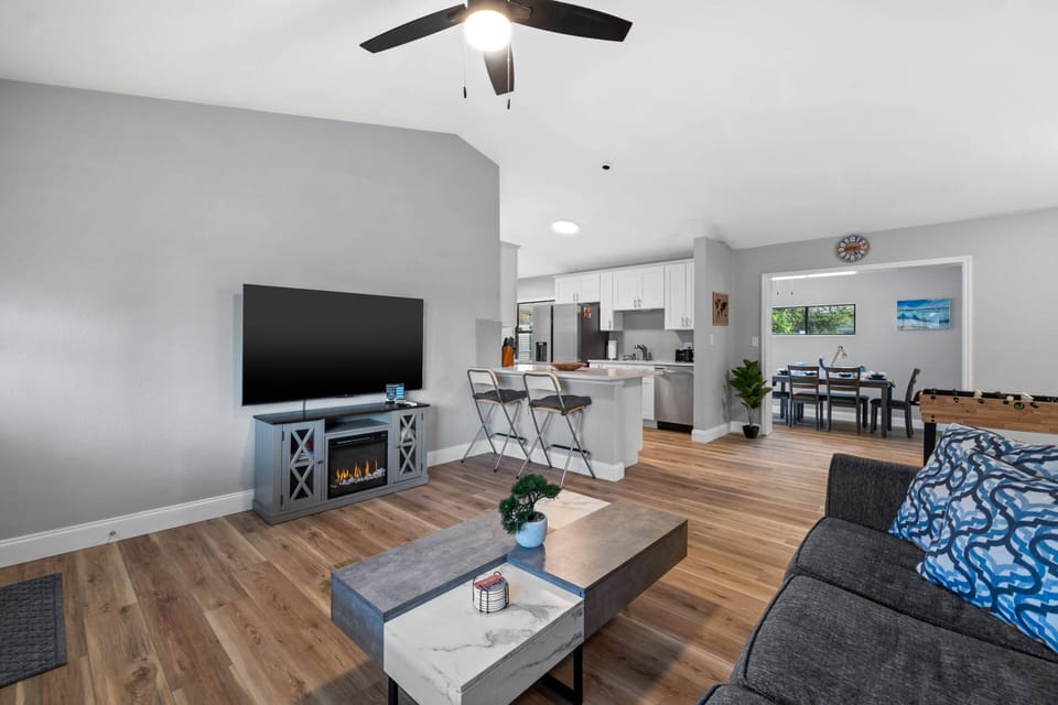 Living Room with Queen Size Sleeper Sofa and Smart TV
