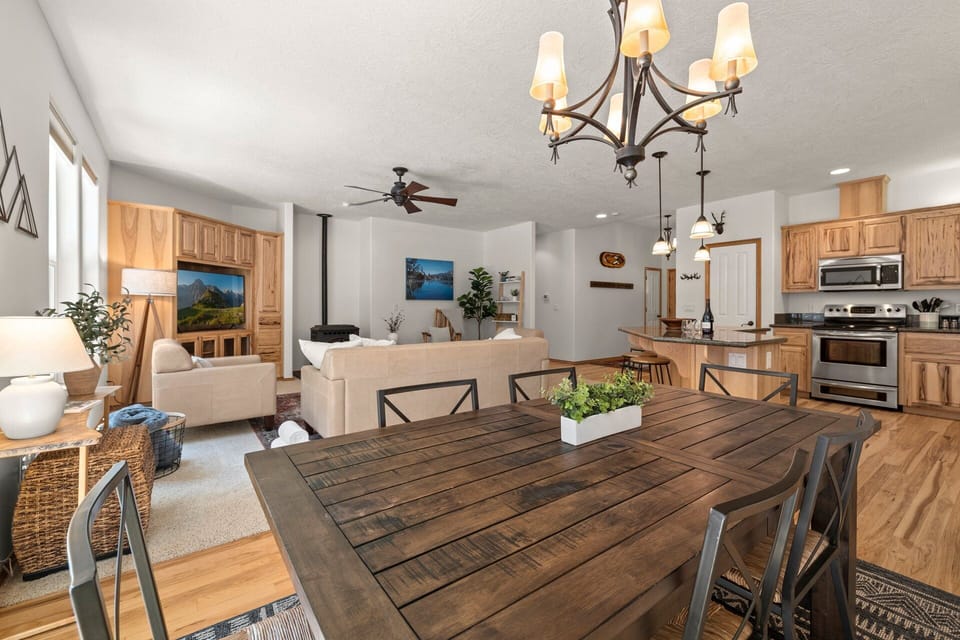 Dining table - Seating for at least 8 with available leaf insert.