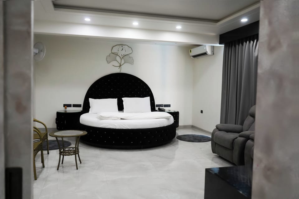 Meadow Suite with Private Balcony | Premium bedding, memory foam beds, minibar, in-room safe