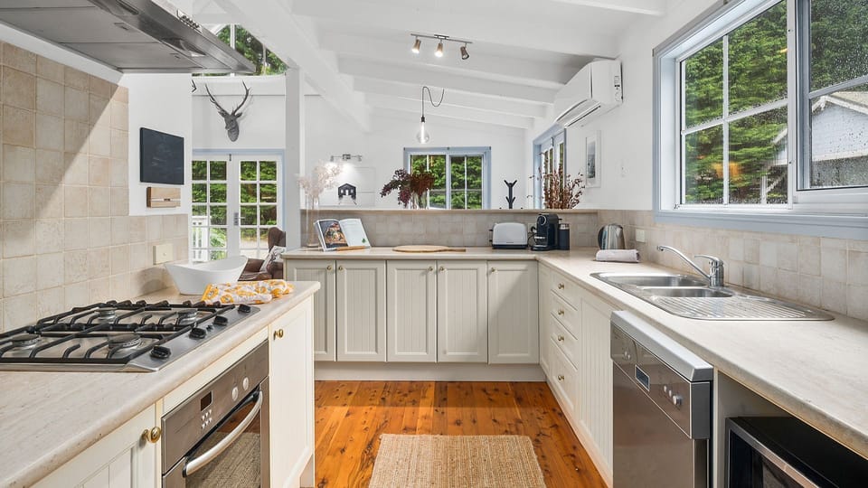 Dove Cottage | Fully equipped kitchen including dishwasher, microwave and coffee machine 