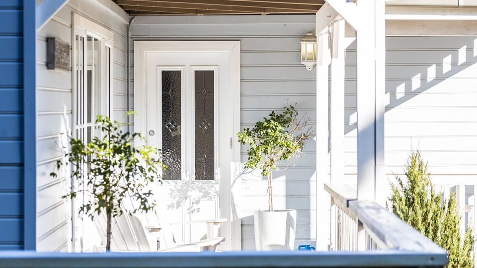 Dove Cottage | Private Entrance | Sunny front balcony