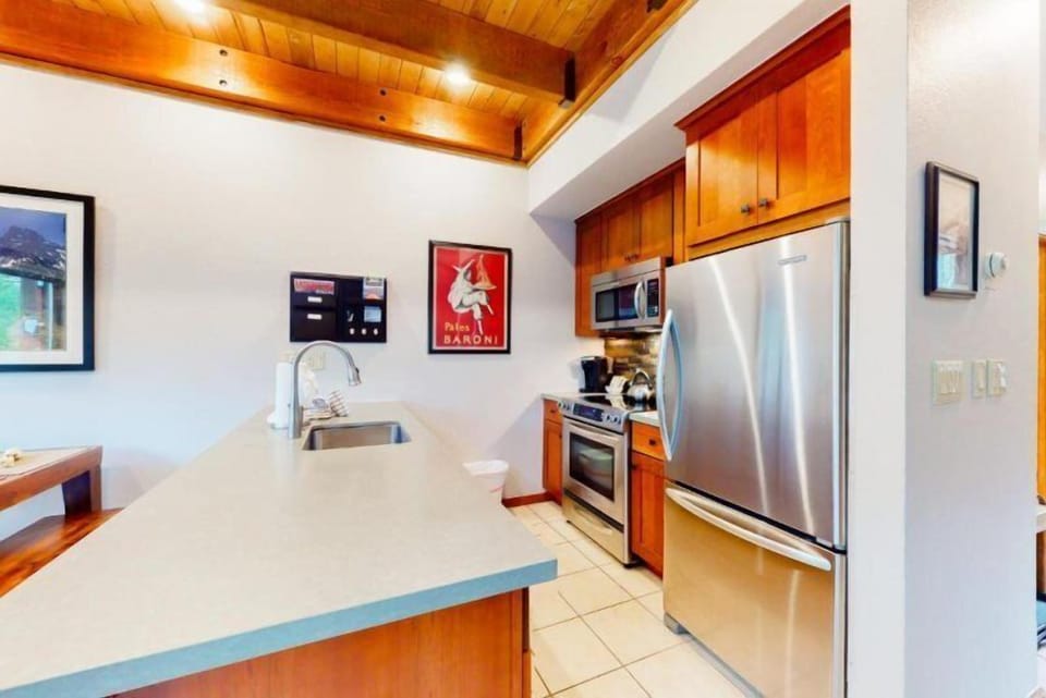 Condo (The Seasons Keystone 2 Bedroom in Lak) | Exterior